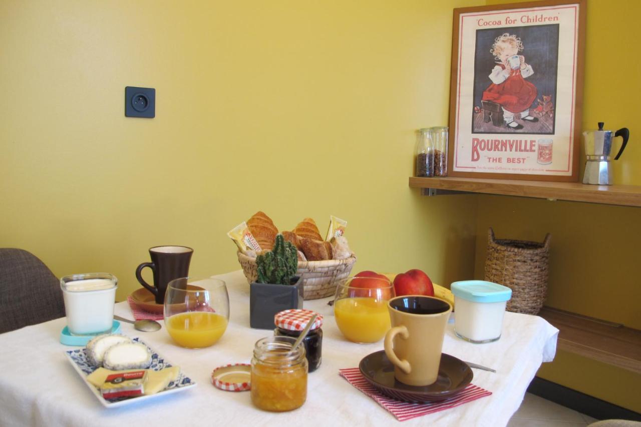 Le104Bis Bed and Breakfast Poitiers Eksteriør billede