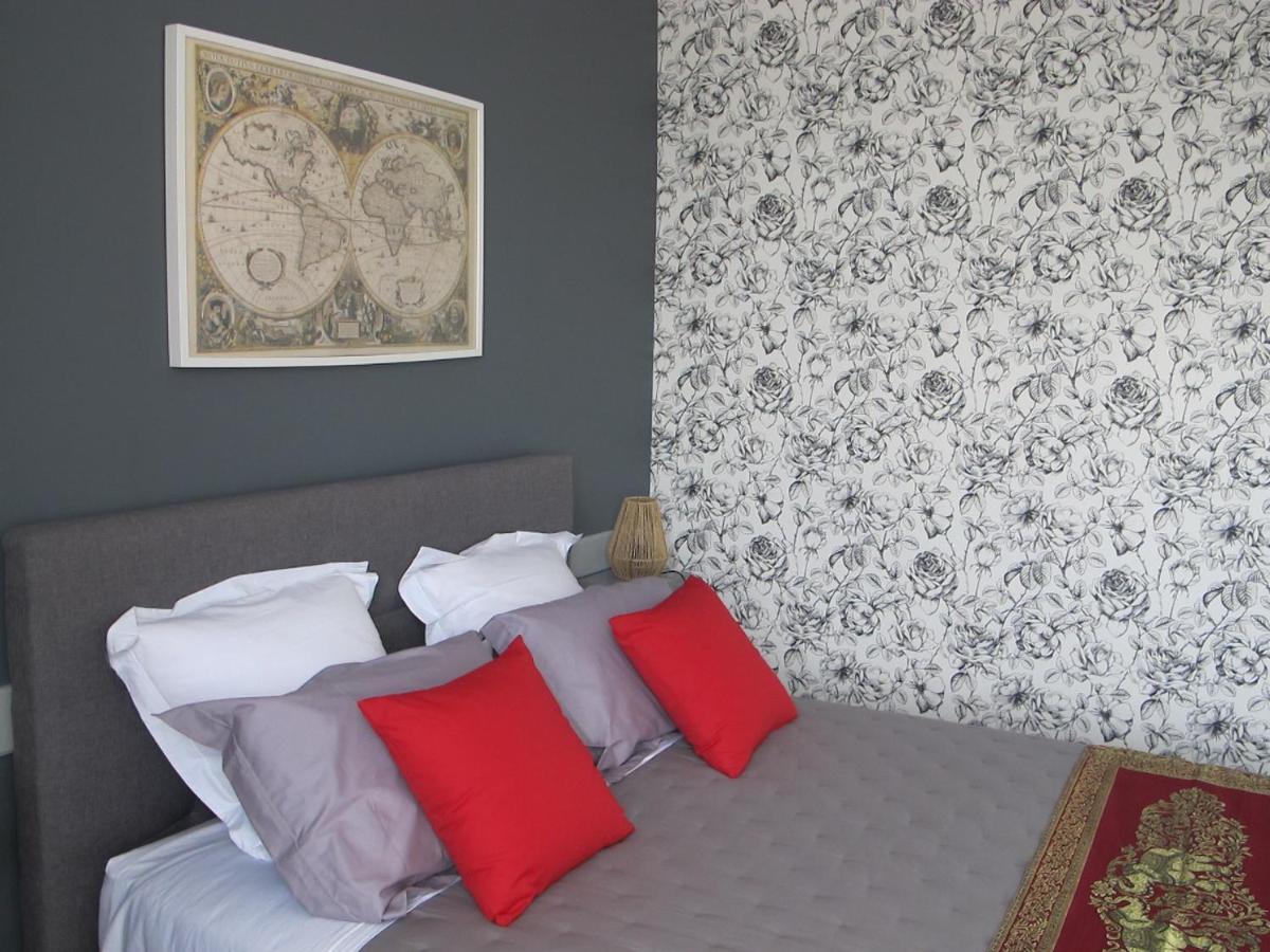 Le104Bis Bed and Breakfast Poitiers Eksteriør billede