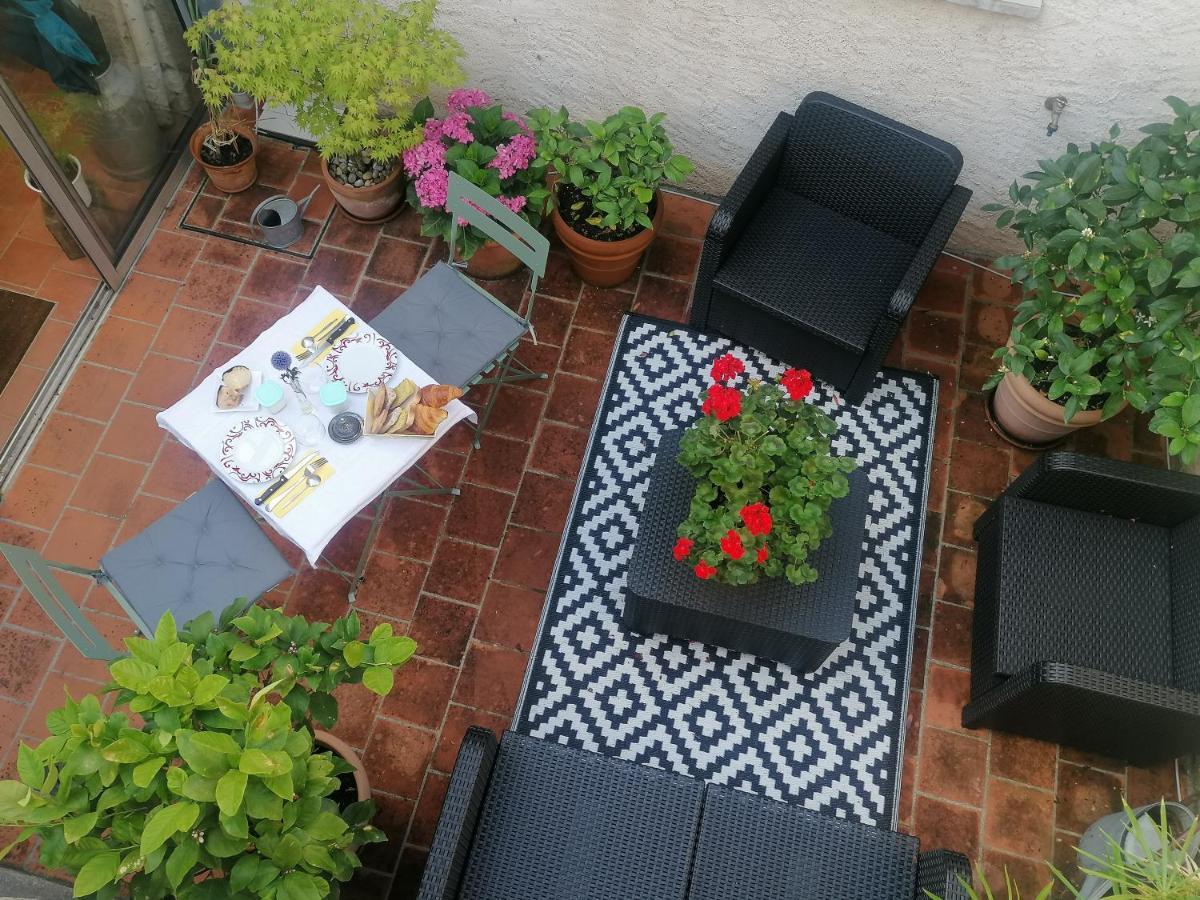 Le104Bis Bed and Breakfast Poitiers Eksteriør billede